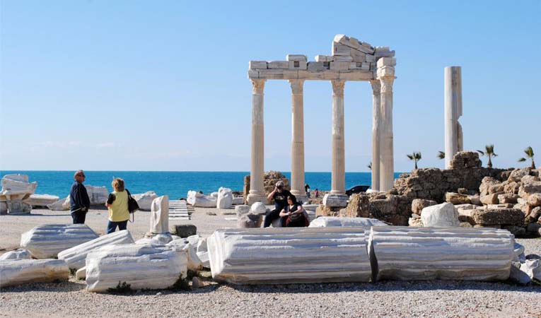 Turizmde kayıp 9 milyar dolara çıktı