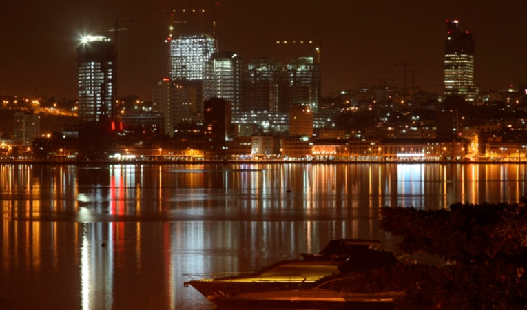 Luanda’yı yeniden kablolamak