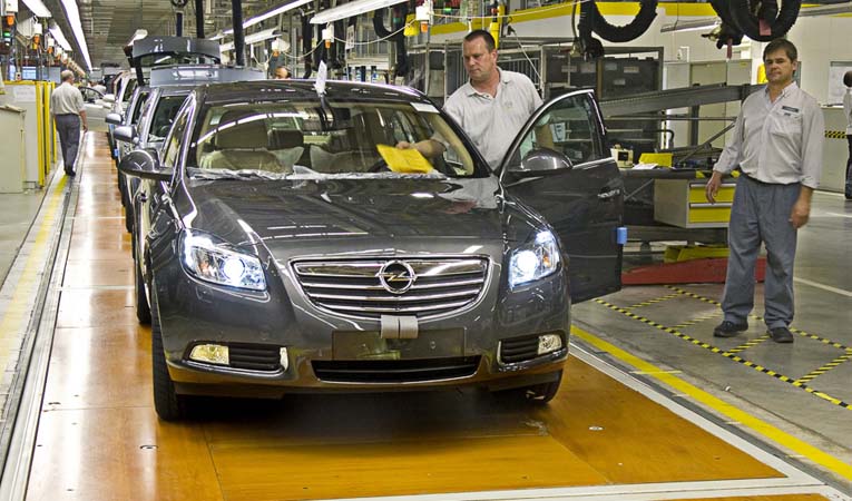 Opel’in CEO’su Neumann istifa etti