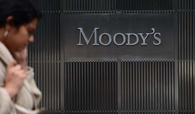 Moody's Türk bankalarını izlemeye aldı