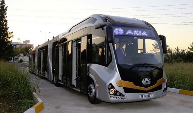 Türkiye'nin ilk yerli metrobüsü