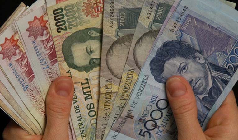 Venezuela'da enflasyon yüzde 800'e yükseldi