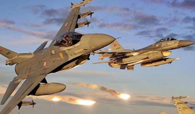 Türkiye Cerablus'a askeri harekat başlattı