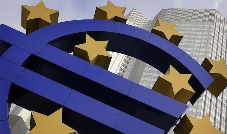 Euro Bölgesi'nde enflasyon pozitife döndü