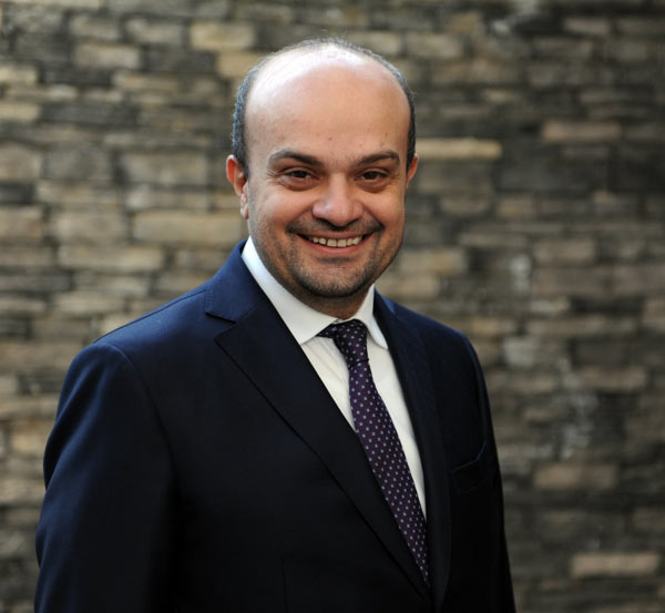 Hangi yönetici günde kaç mail alıyor?